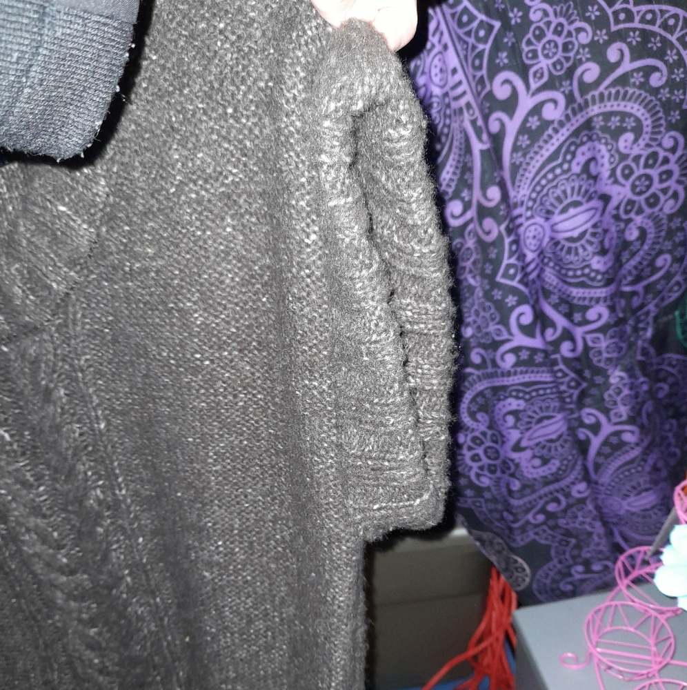 Mac & Jack brown Knit top. - Picture 15 of 16